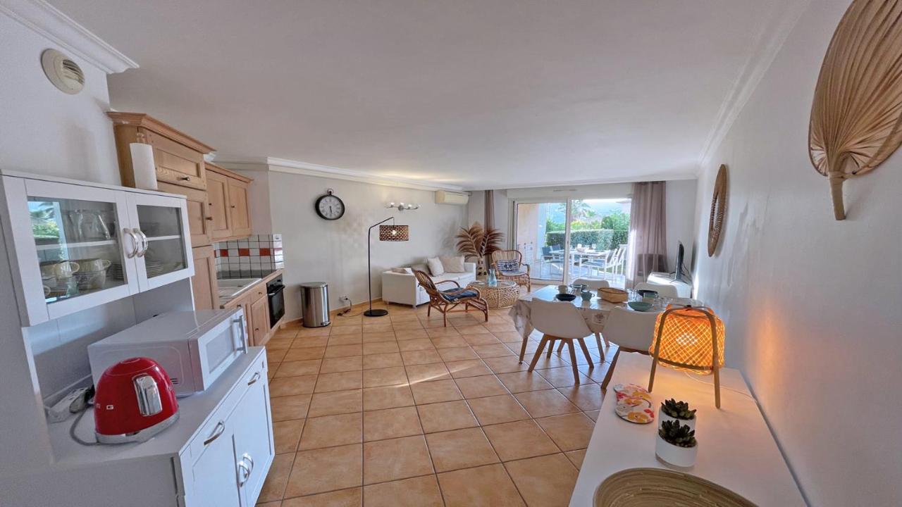 Appartement Les Pins Bleus A8 Sainte-Maxime Dış mekan fotoğraf