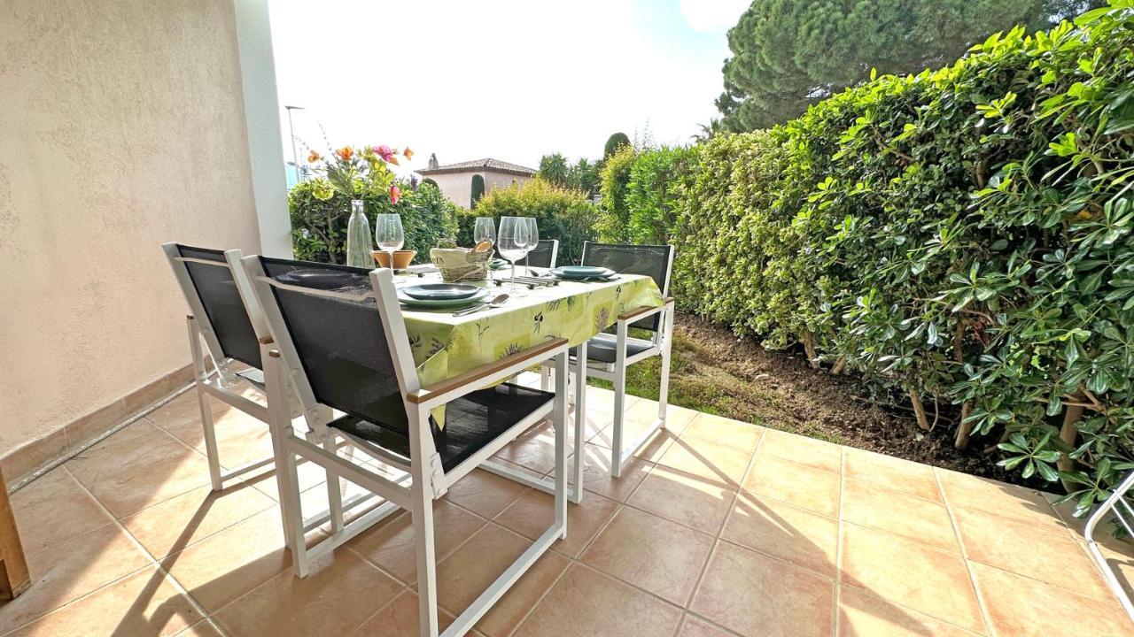 Appartement Les Pins Bleus A8 Sainte-Maxime Dış mekan fotoğraf
