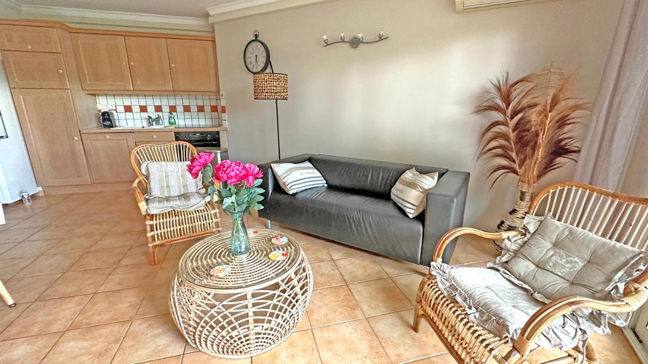 Appartement Les Pins Bleus A8 Sainte-Maxime Dış mekan fotoğraf