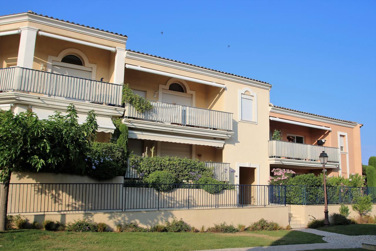 Appartement Les Pins Bleus A8 Sainte-Maxime Dış mekan fotoğraf
